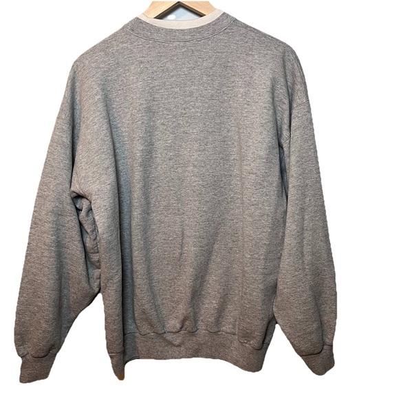 Vintage Embroidered Redbirds Christmas Sweatshirt size XL M&C Gray Crewneck - Picture 3 of 5